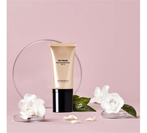 DD Cream Nude Skin Perfection SPF 15 .